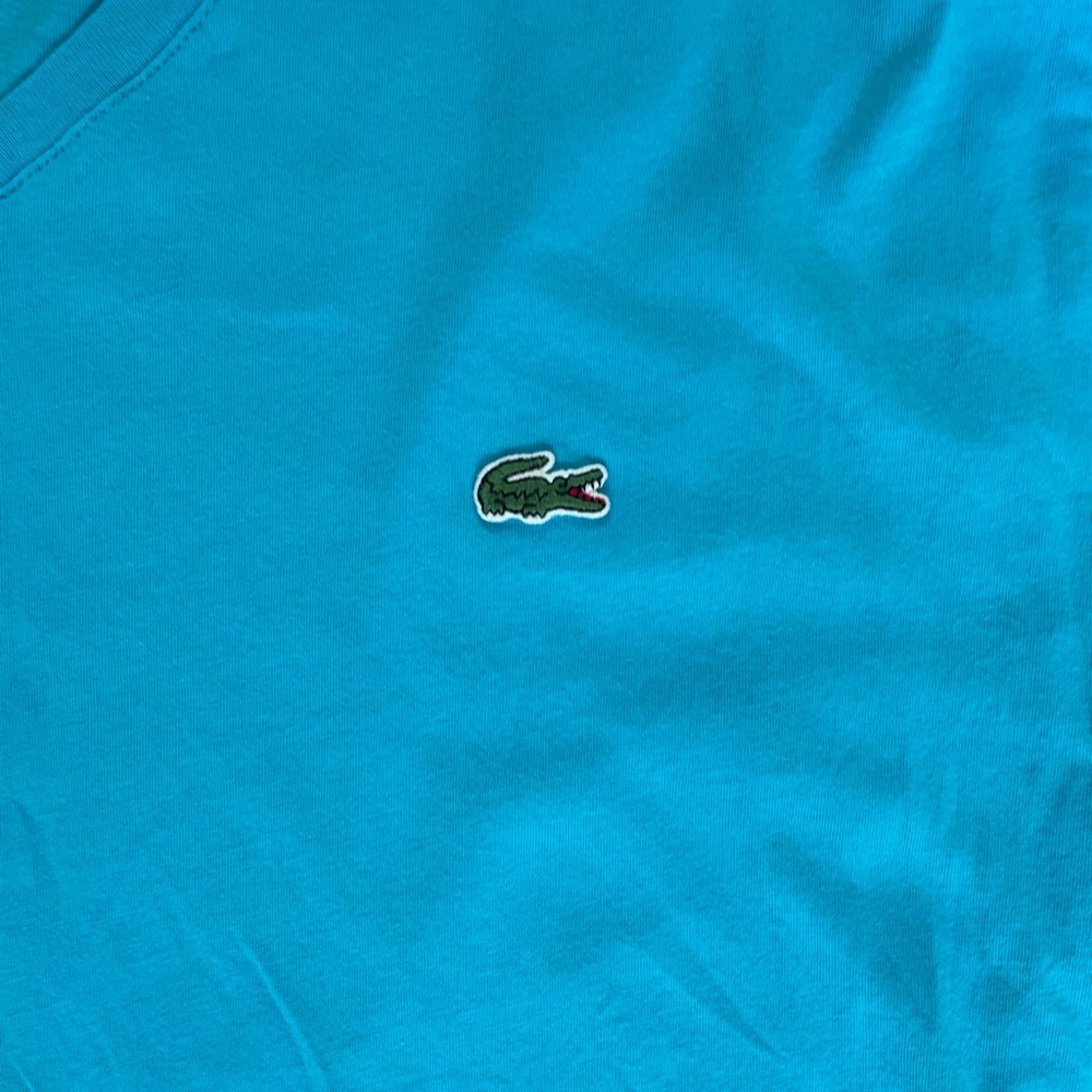 Lacoste v-neck shirt - Picture 2 of 3